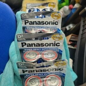 Panasonic D2 Super Heavy Duty Power Batteries in Black and Silver